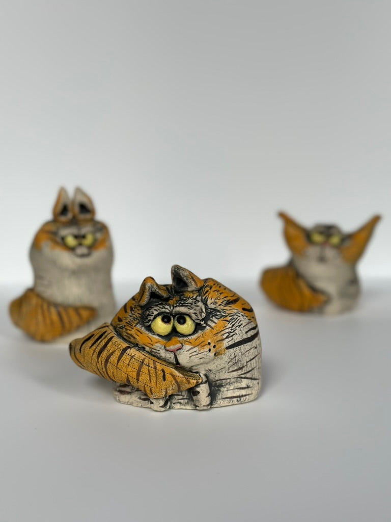 BOWL, BELL, RAG (SERIES: BIG DAWGZ)